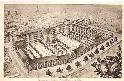 On peut se rendre compte, de la place qu'occupait les bâtiments du pensionnat. Entre la rue Edouard Devaux, et le boulevard de strasbourg.